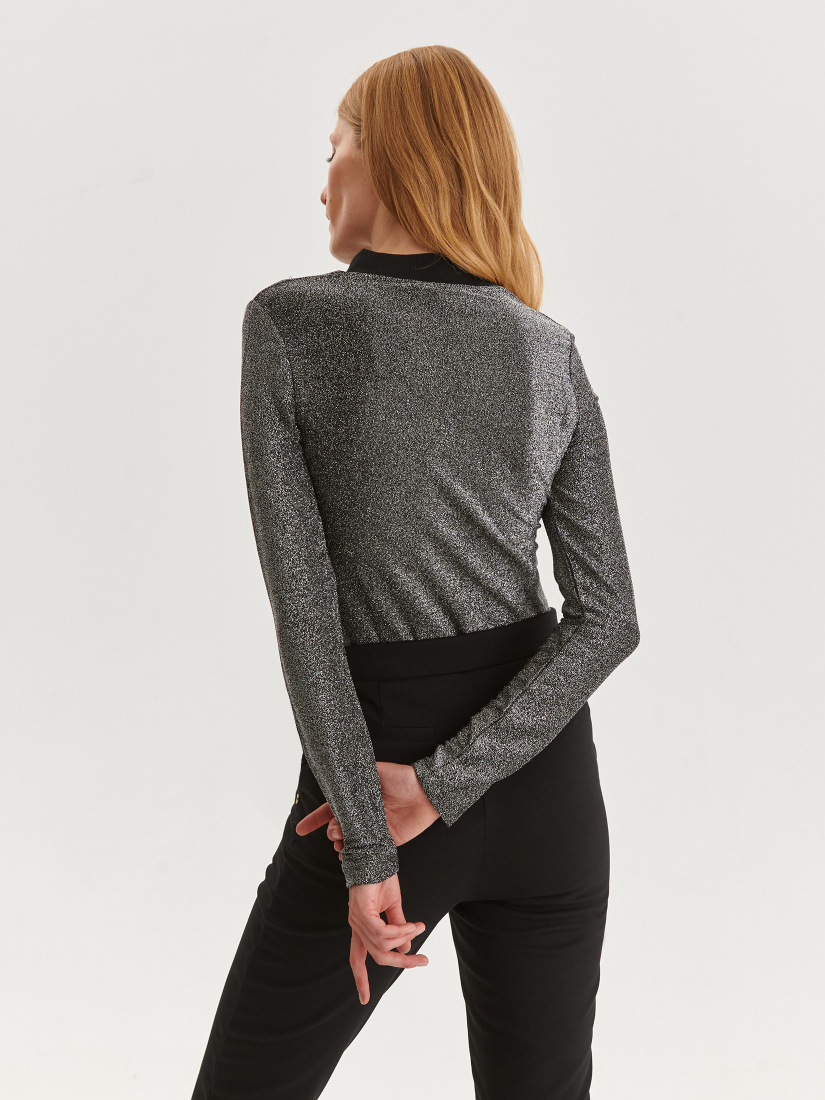 Bluza damska z błyszczącego materiału