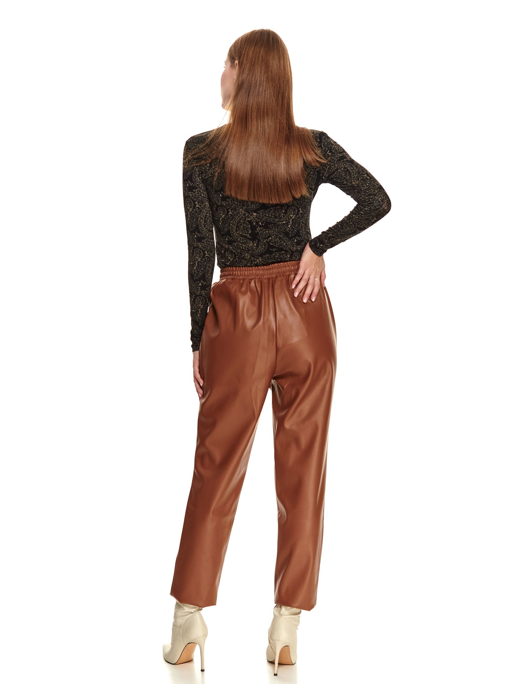 Obcisły golf damski z drobnym wzorem