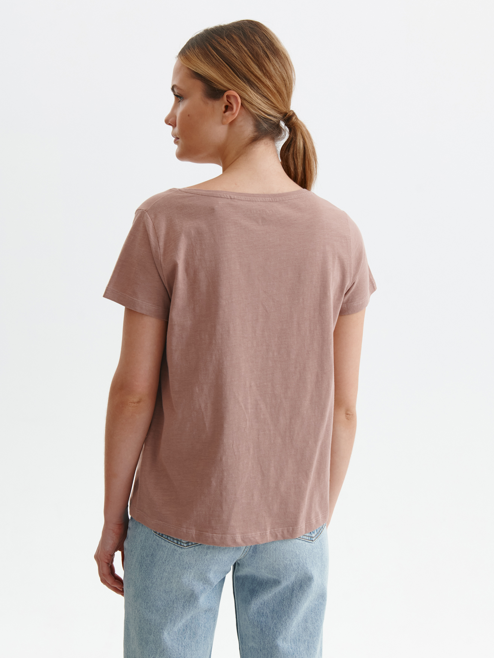 Dopasowany t-shirt z nadrukiem