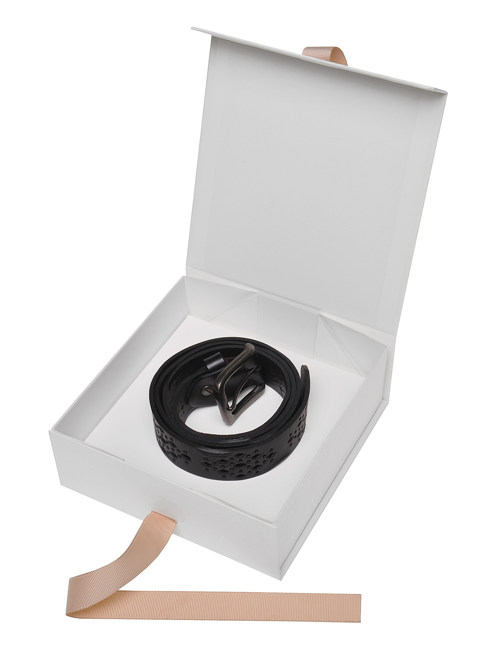 Skórzany ażurowy pasek