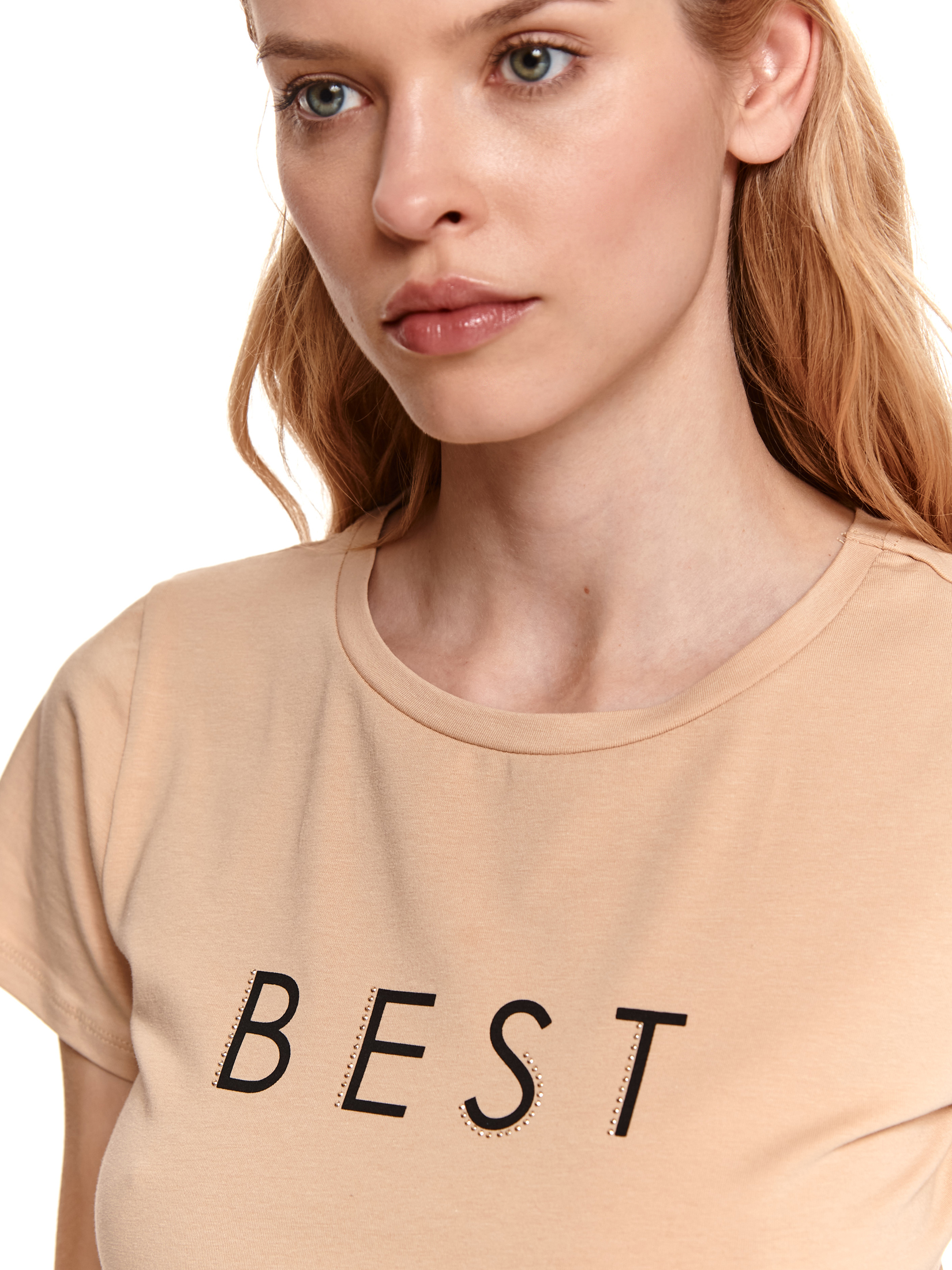 T-shirt z aplikacją