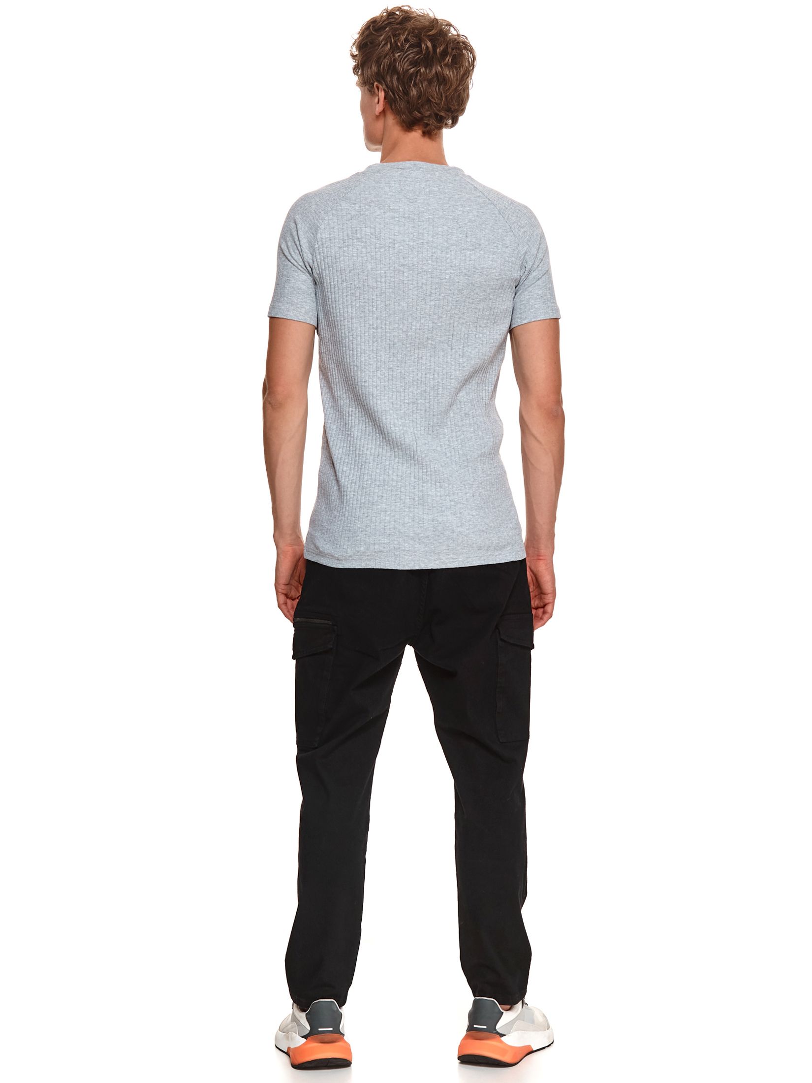 T-shirt dopasowany w prążek