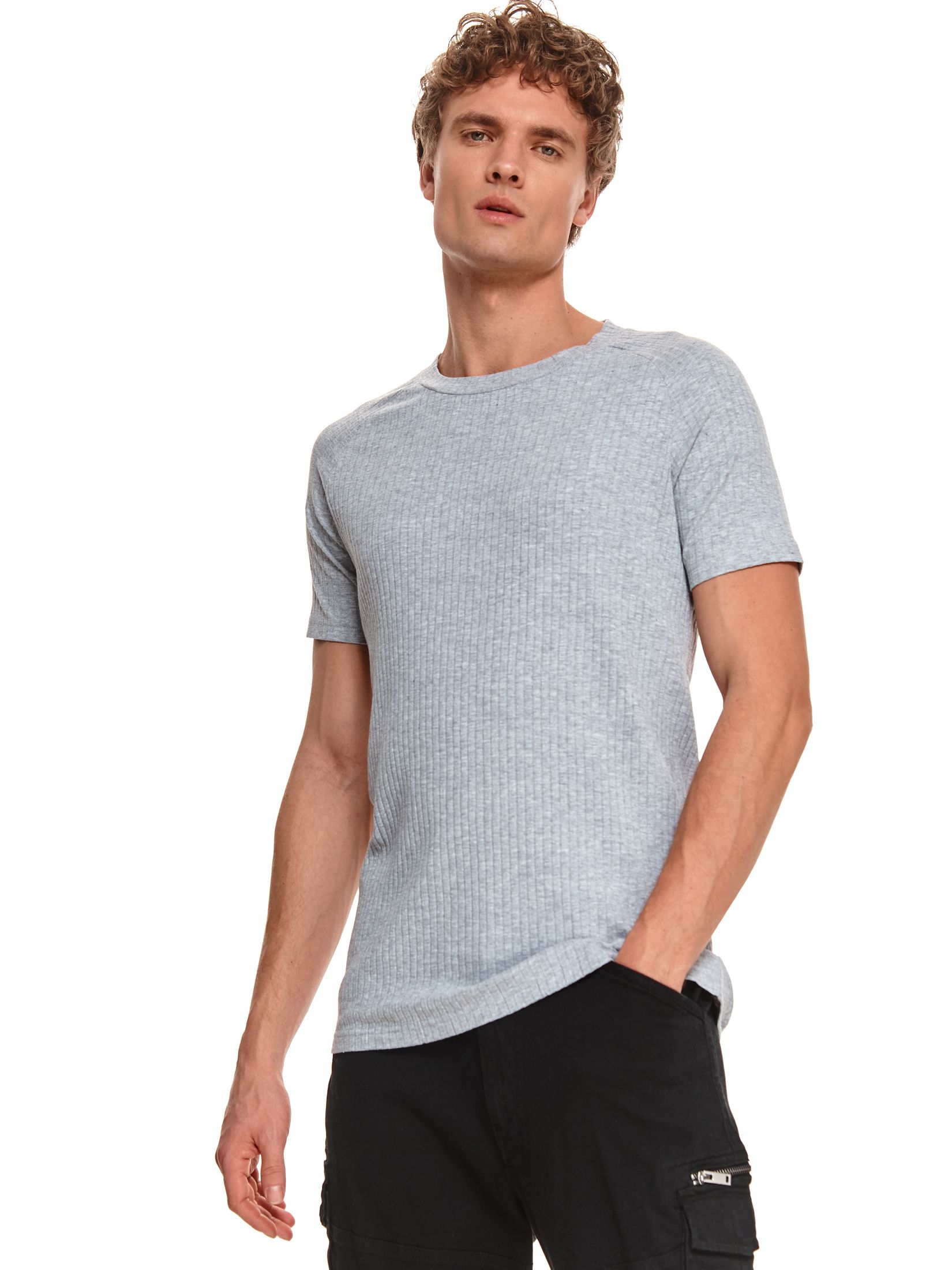 T-shirt dopasowany w prążek