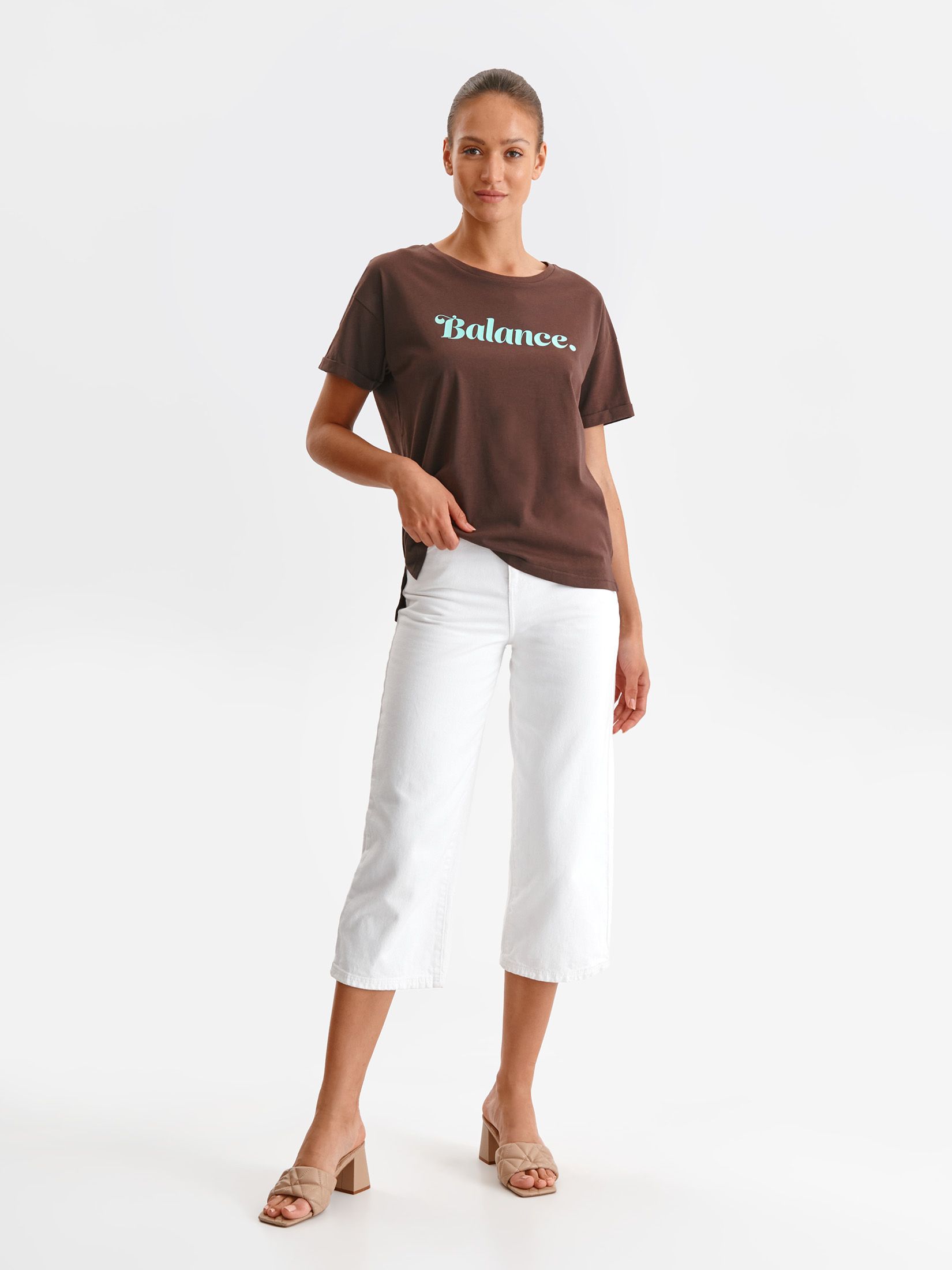 Luźny t-shirt krótki rękaw damski z napisem