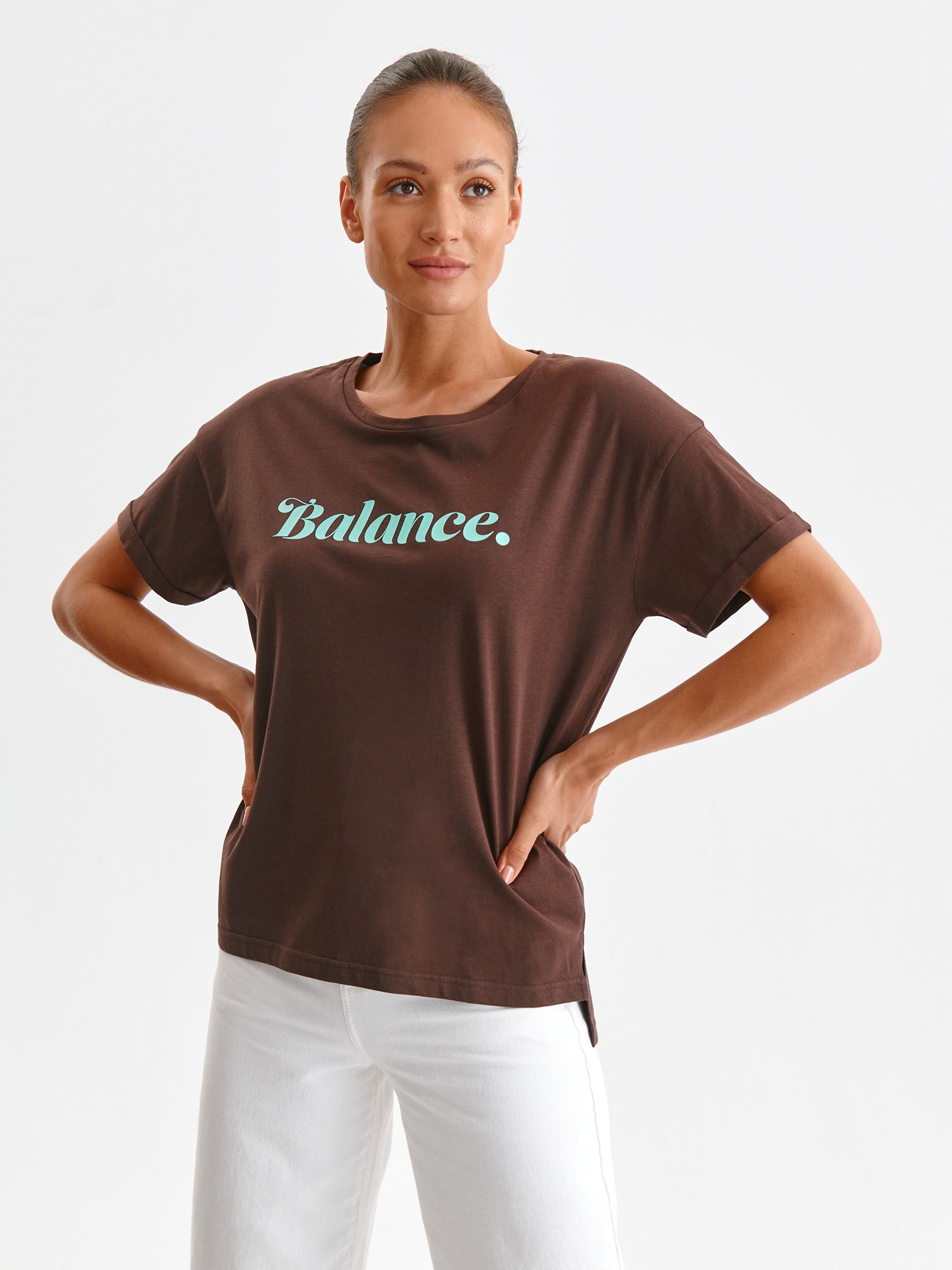 Luźny t-shirt krótki rękaw damski z napisem