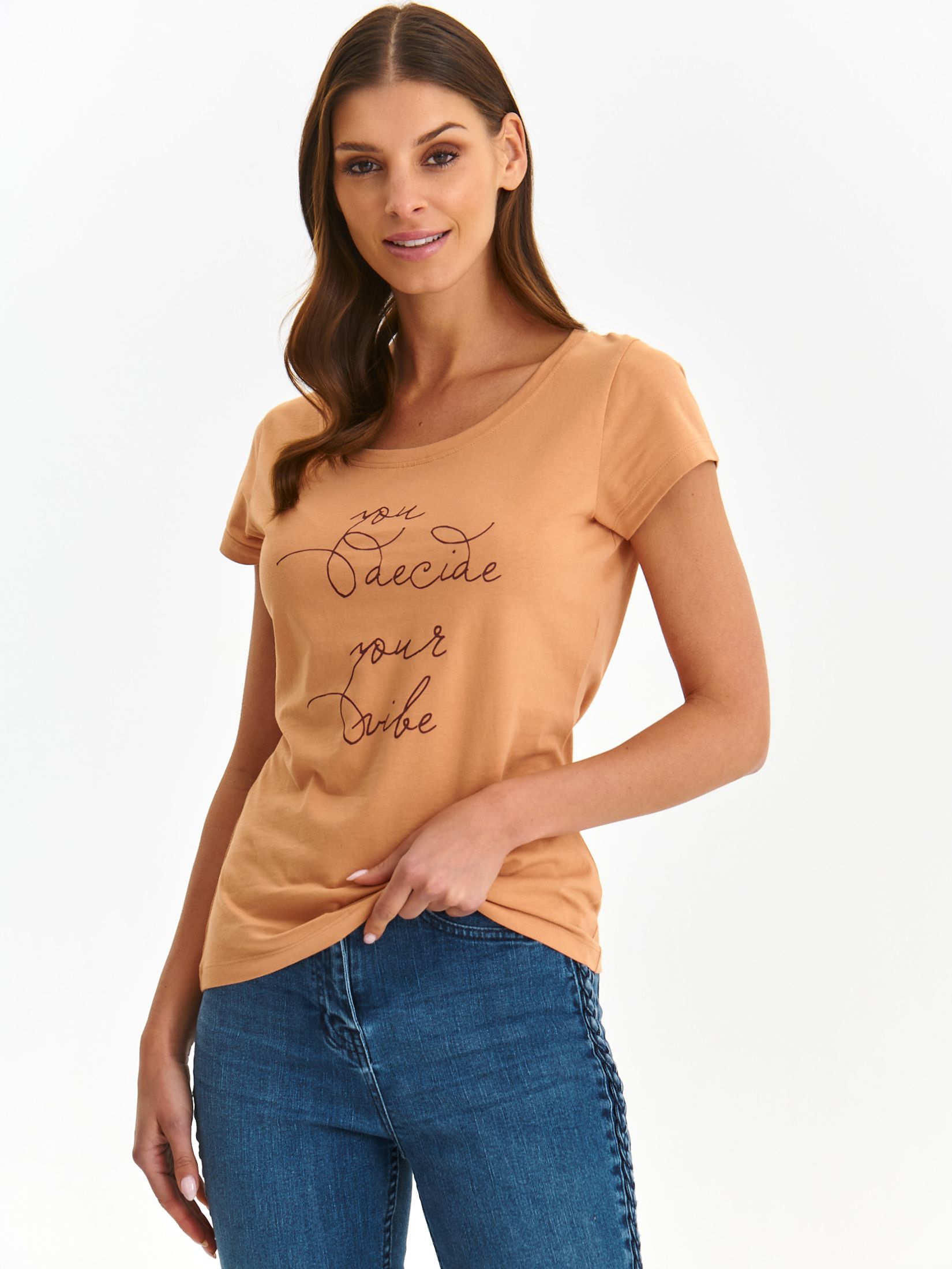 Dopasowany t-shirt z nadrukiem