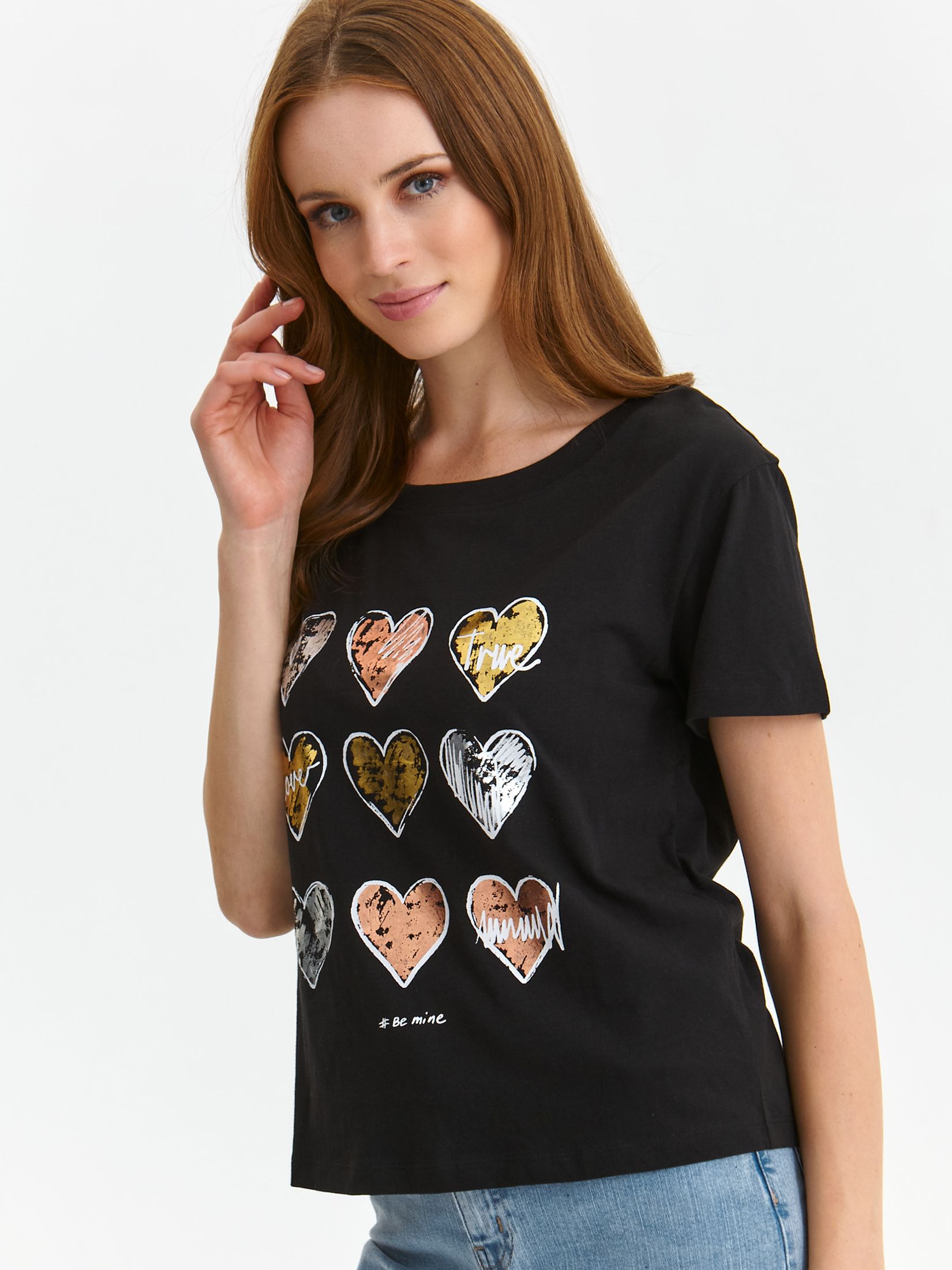 Luźny t-shirt z błyszczącym nadrukiem