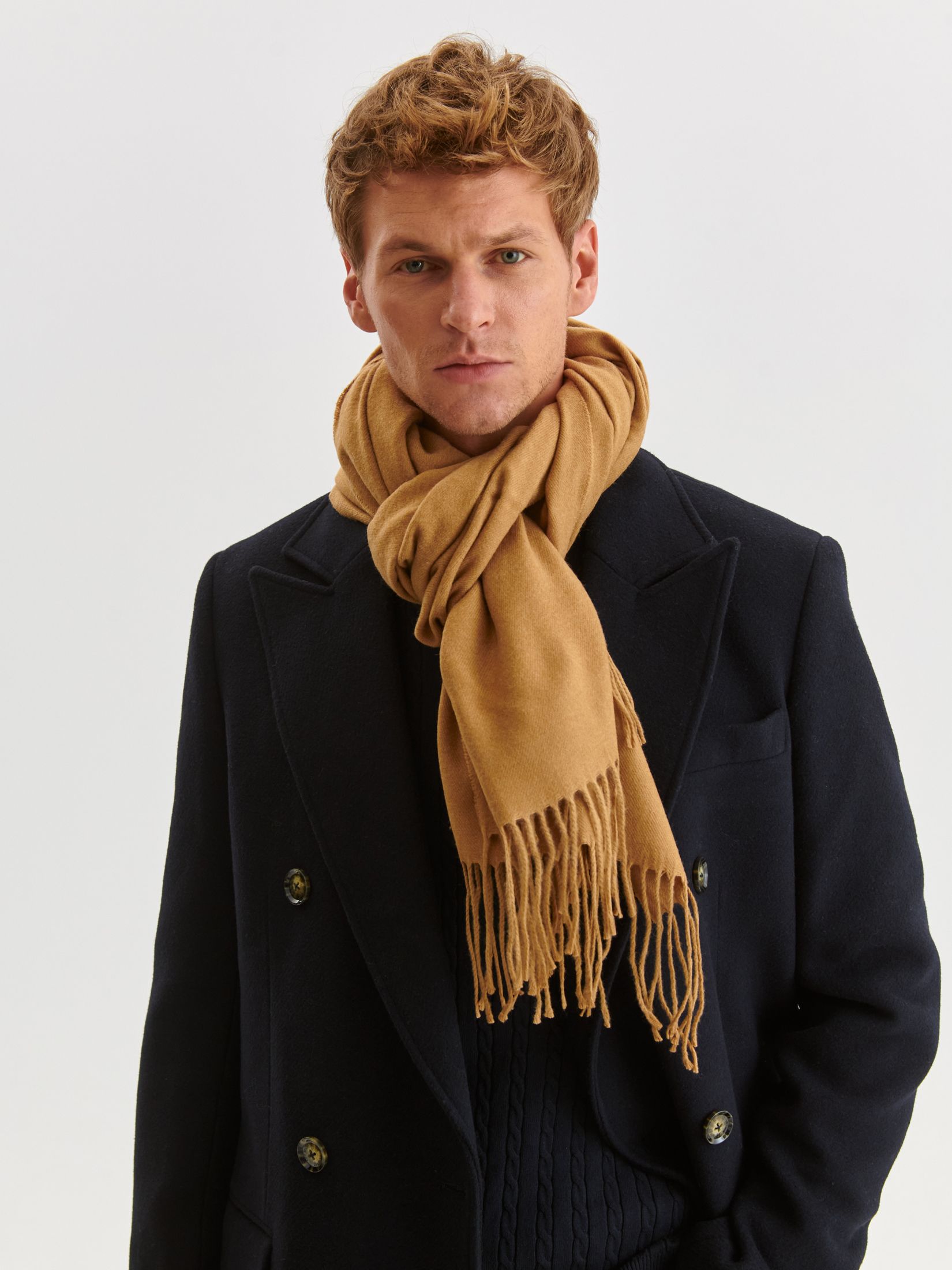 Klasyczny szalik z frędzlami
