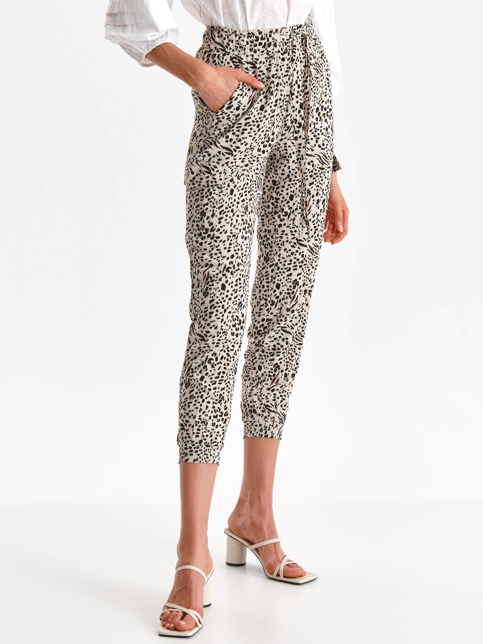 Printowane spodnie damskie typu joggers