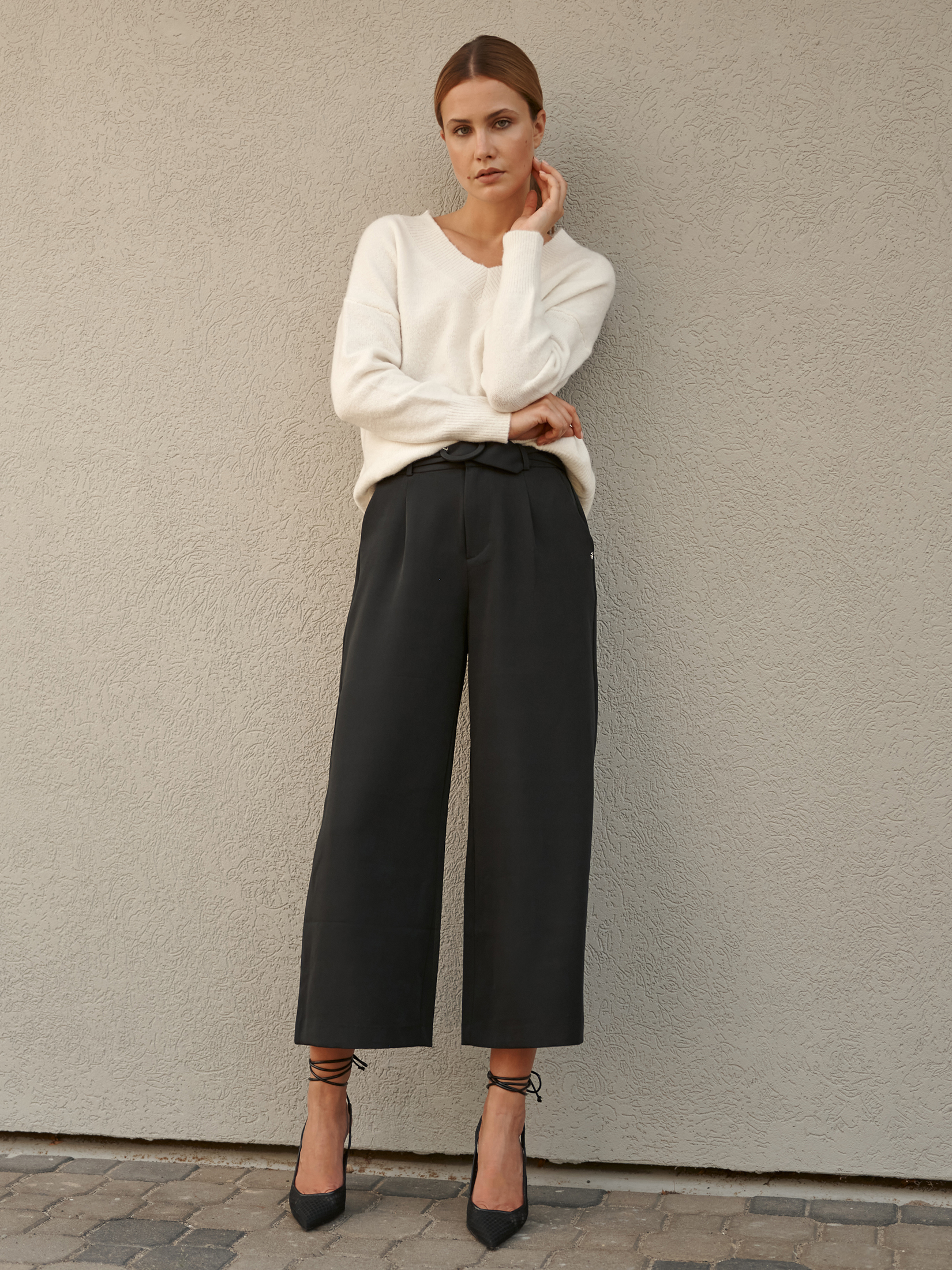 Spodnie 7/8 damskie z paskiem