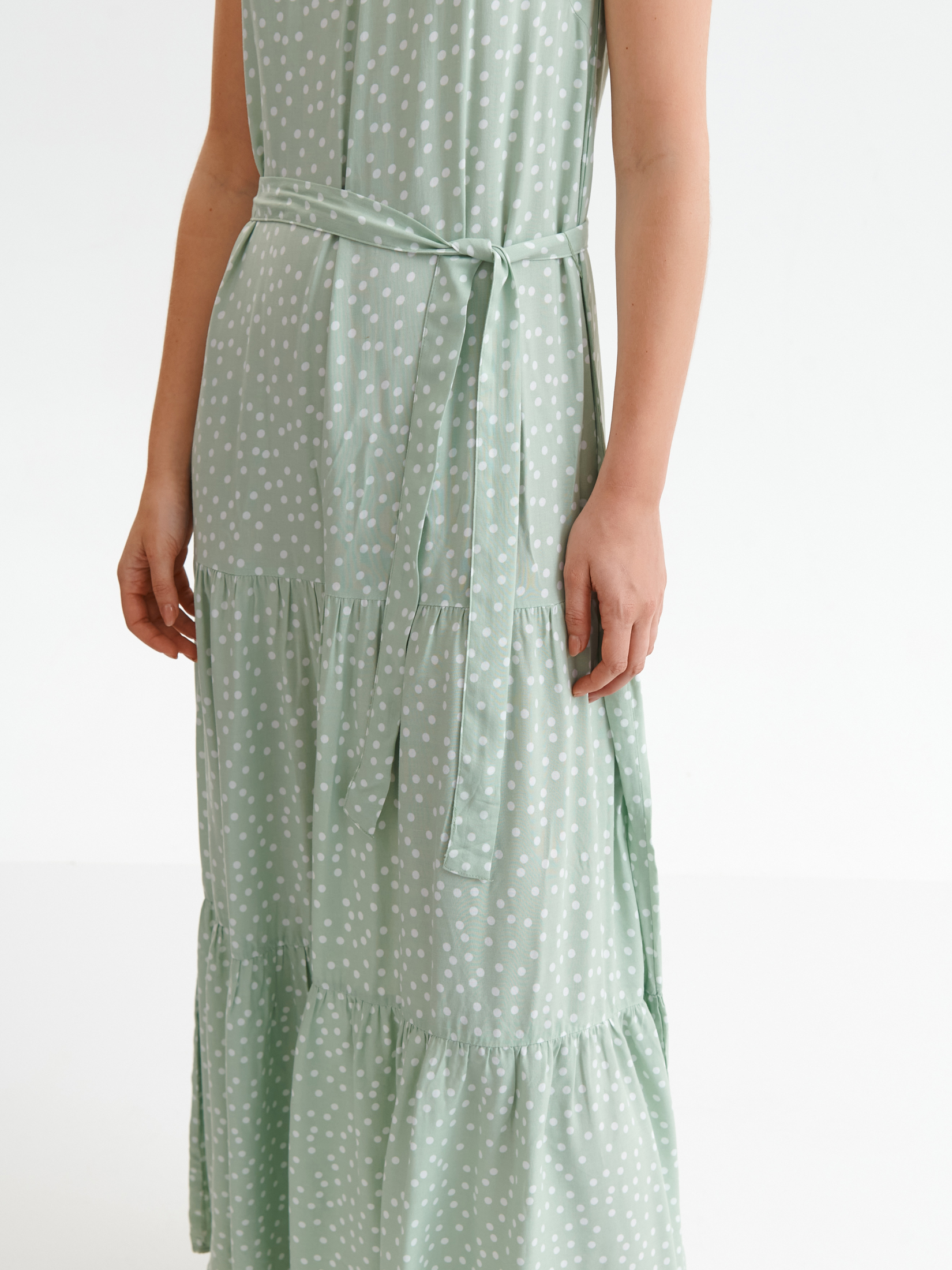 Sukienka maxi w grochy