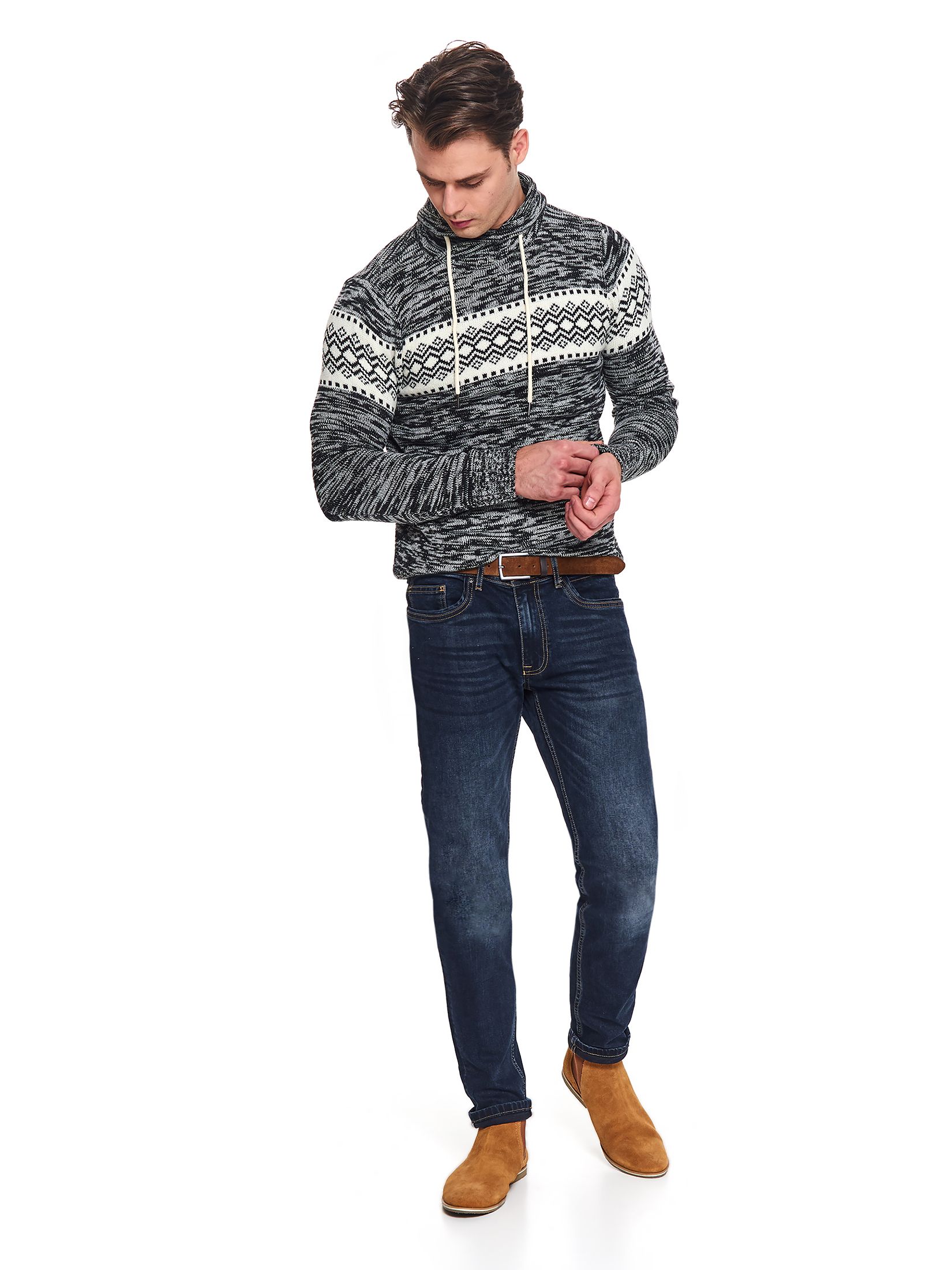 Sweter z motywem norweskim
