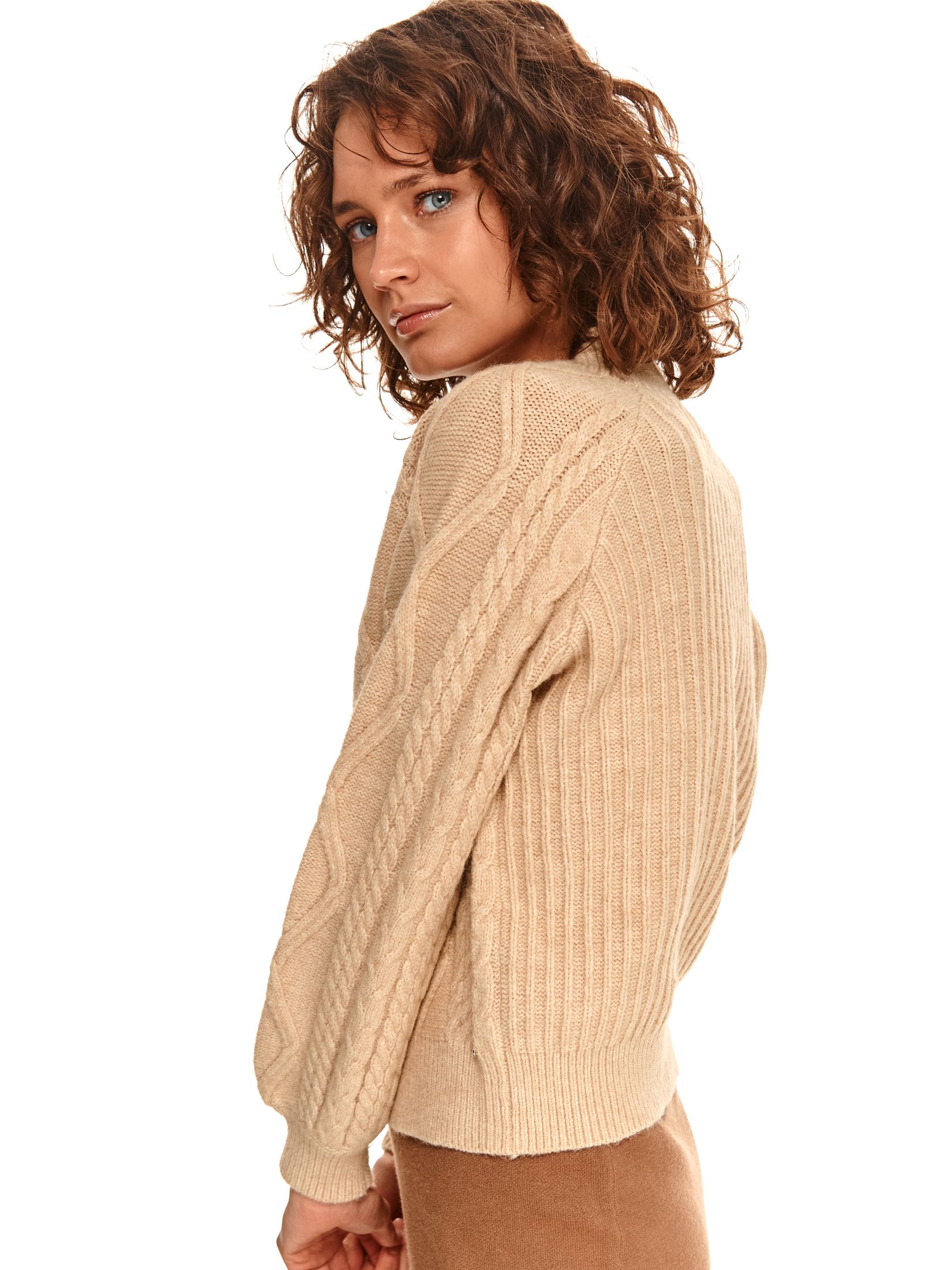 Pudełkowy kardigan z przeplotami