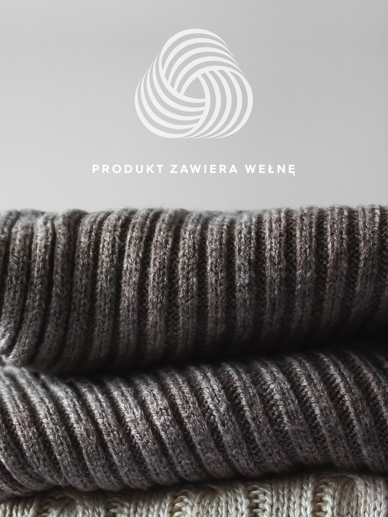 Sweter strukturalny z kapturem