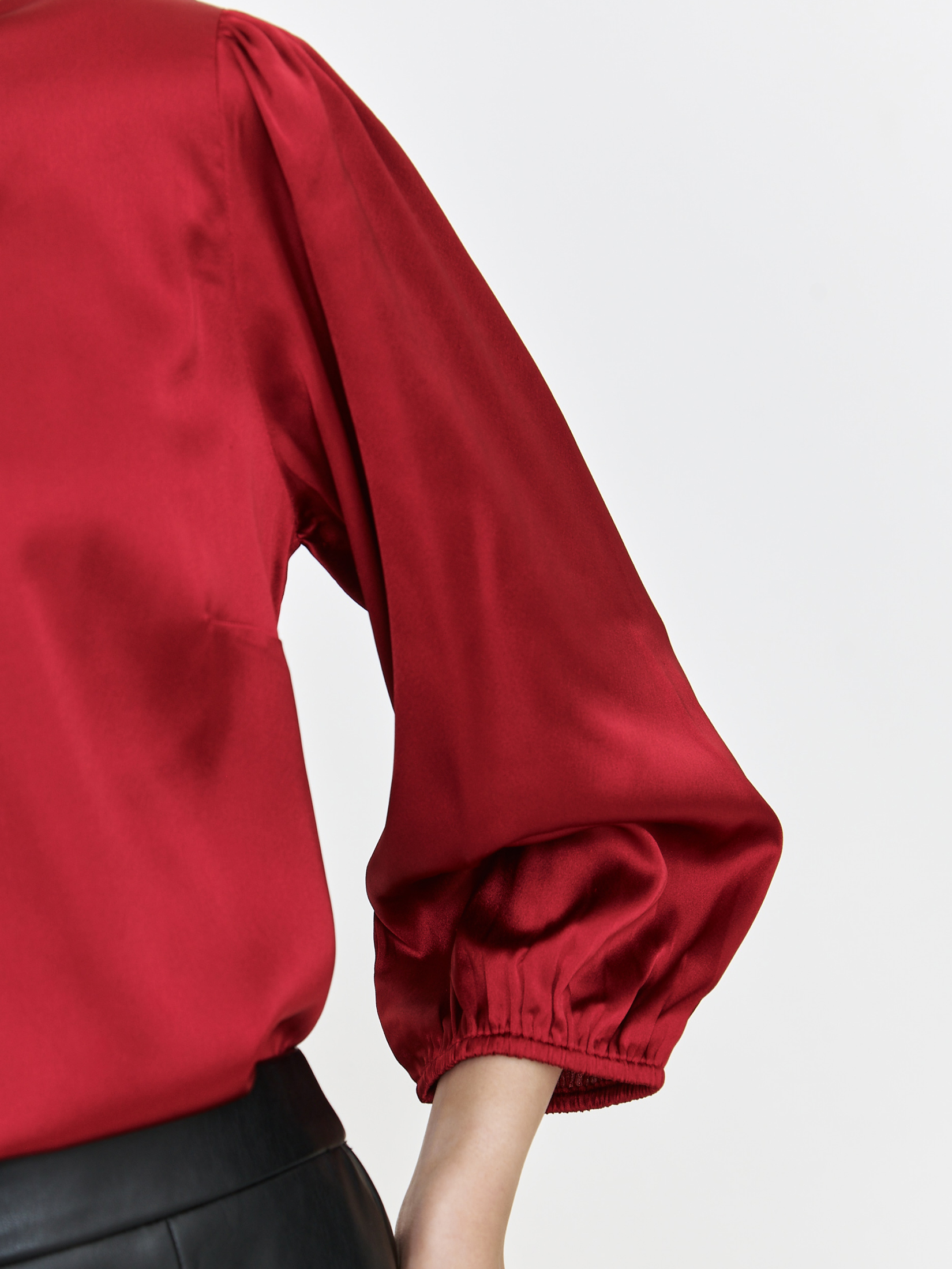 Elegancka czerwona bluzka 