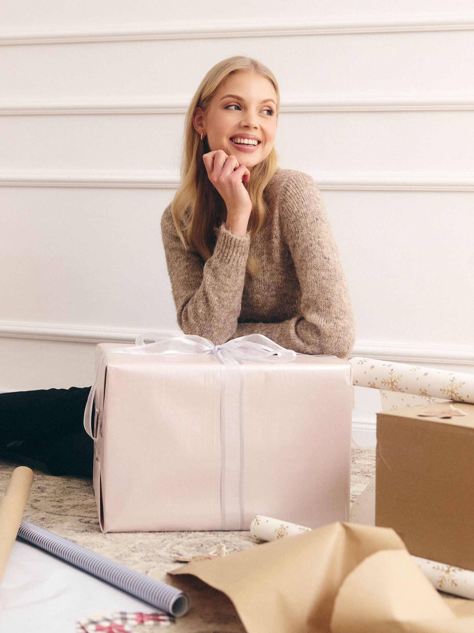 Casualowy sweter beżowy 