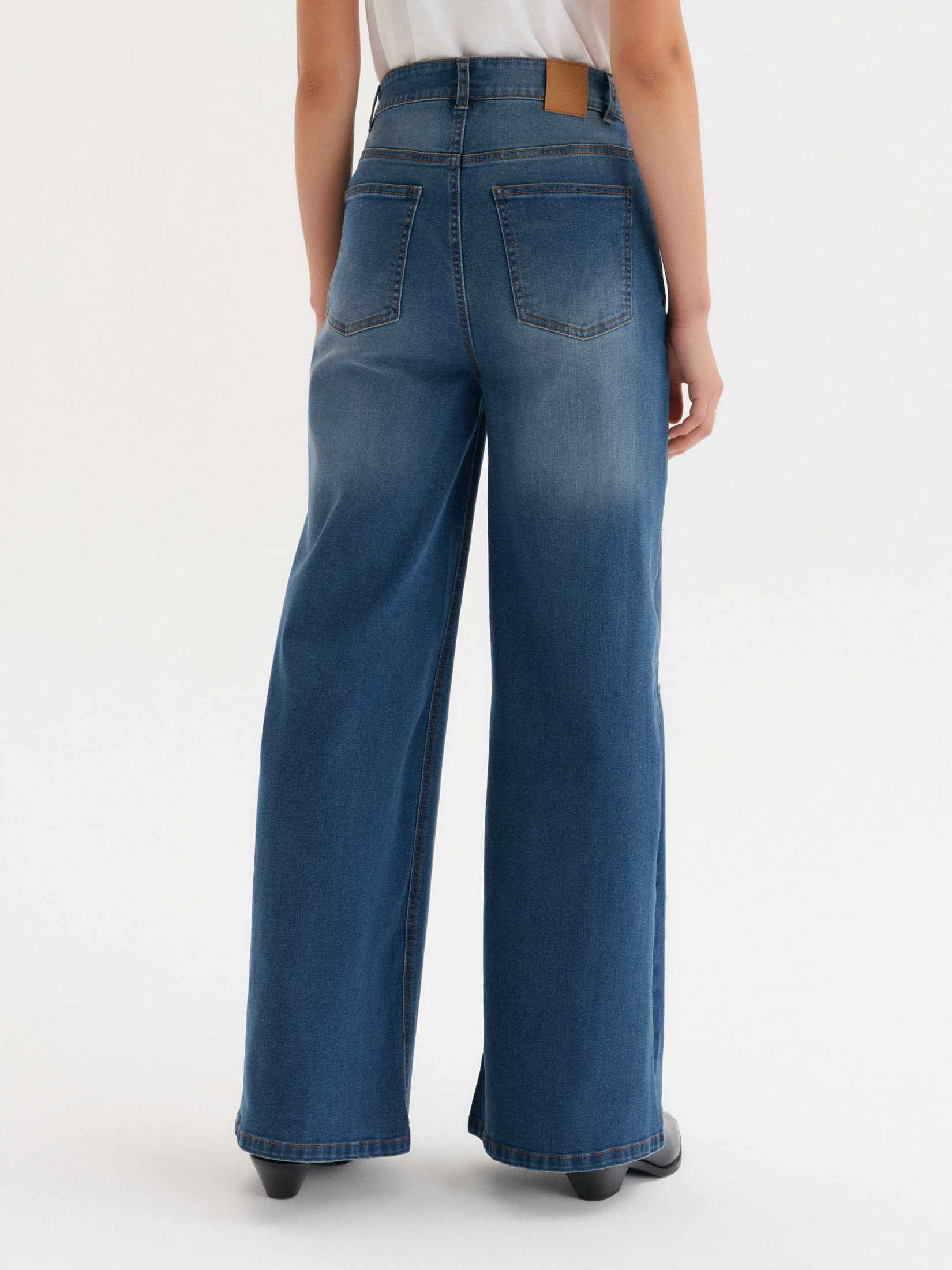 Granatowe jeansy wide leg z przetarciami, Top Secret