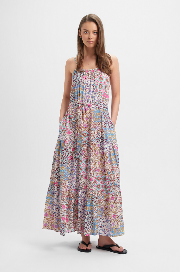 Długa sukienka z boho printem