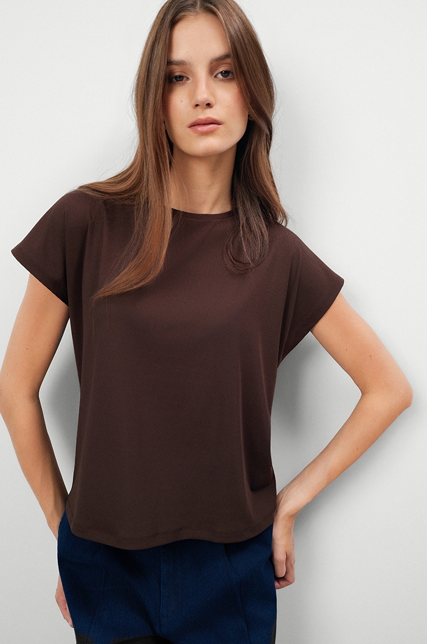 Brązowy top basic