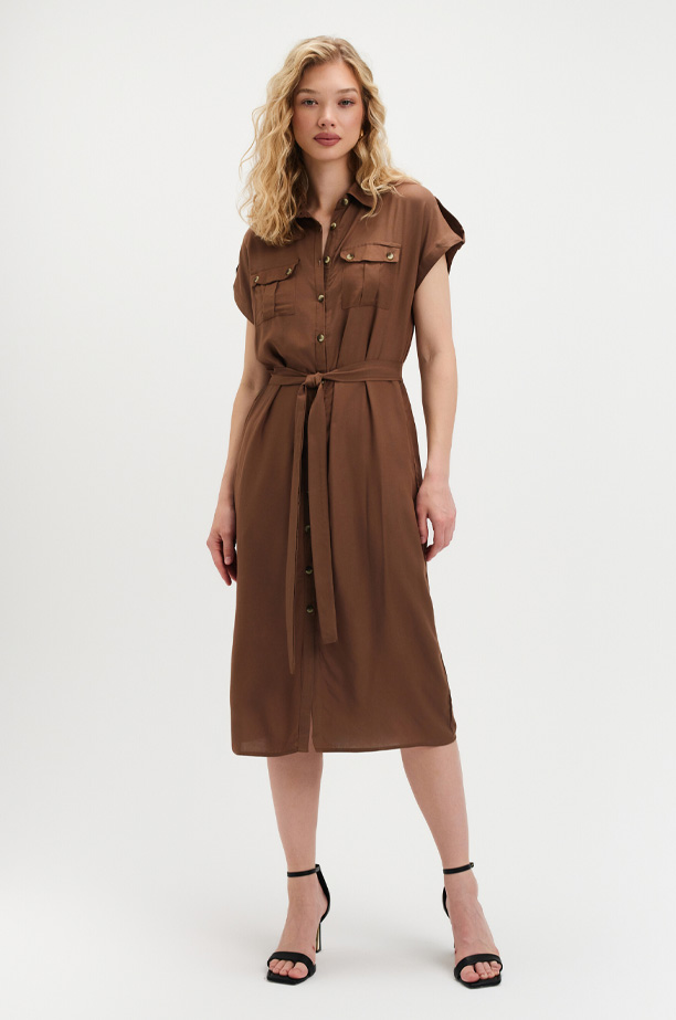 Beżowa szmizjerka z krótkim rękawem