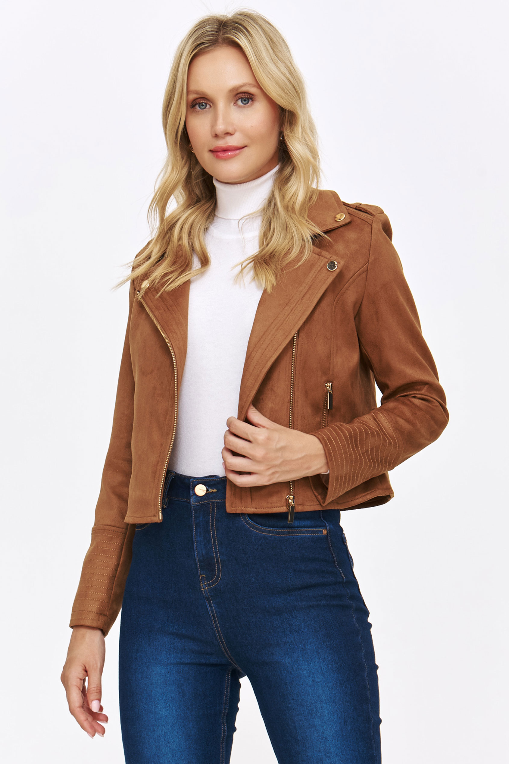 Krótka zamszowa kurtka w kolorze camel