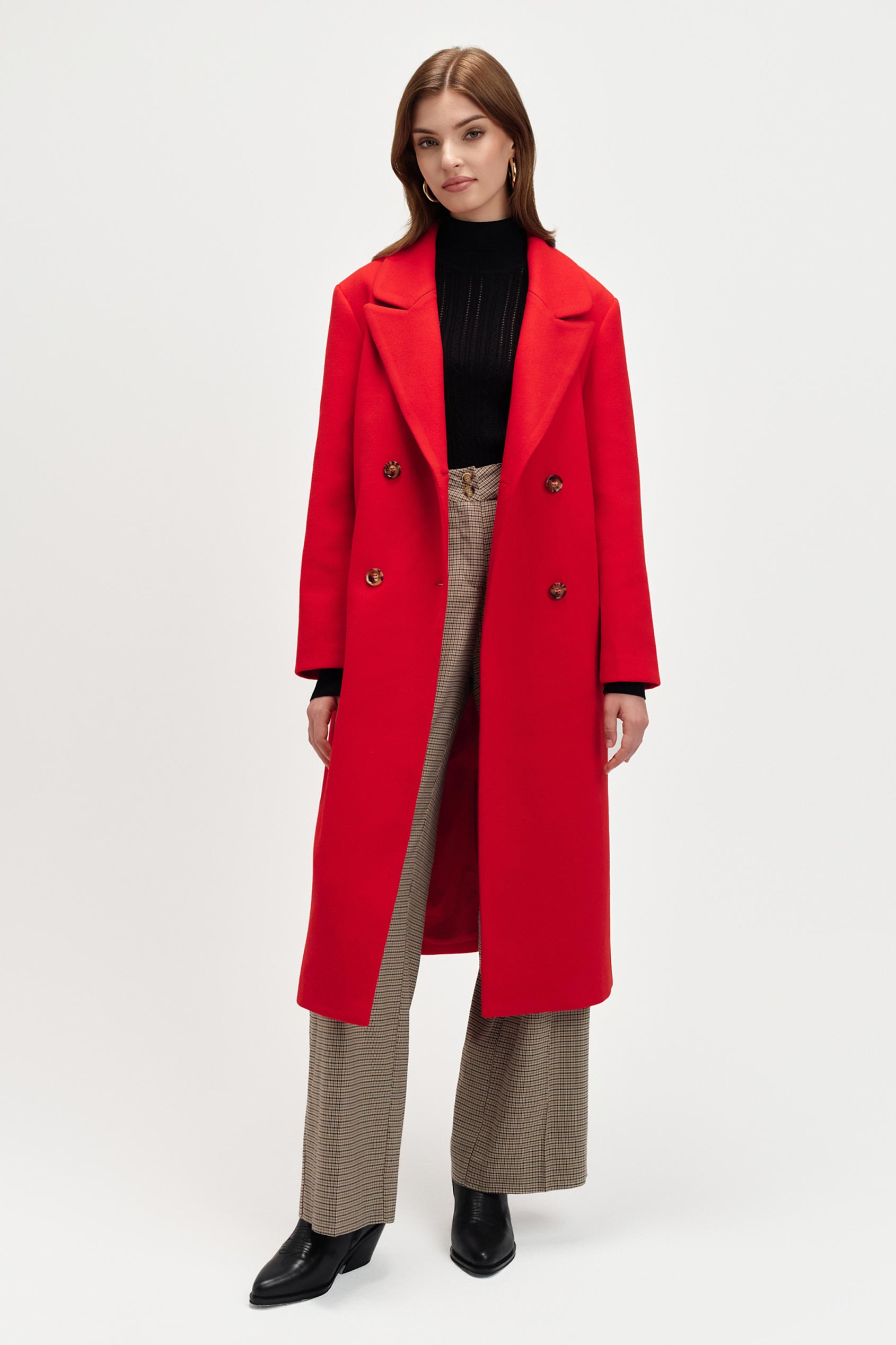 Czerwony dwurzędowy płaszcz Czerwony dwurzędowy płaszcz