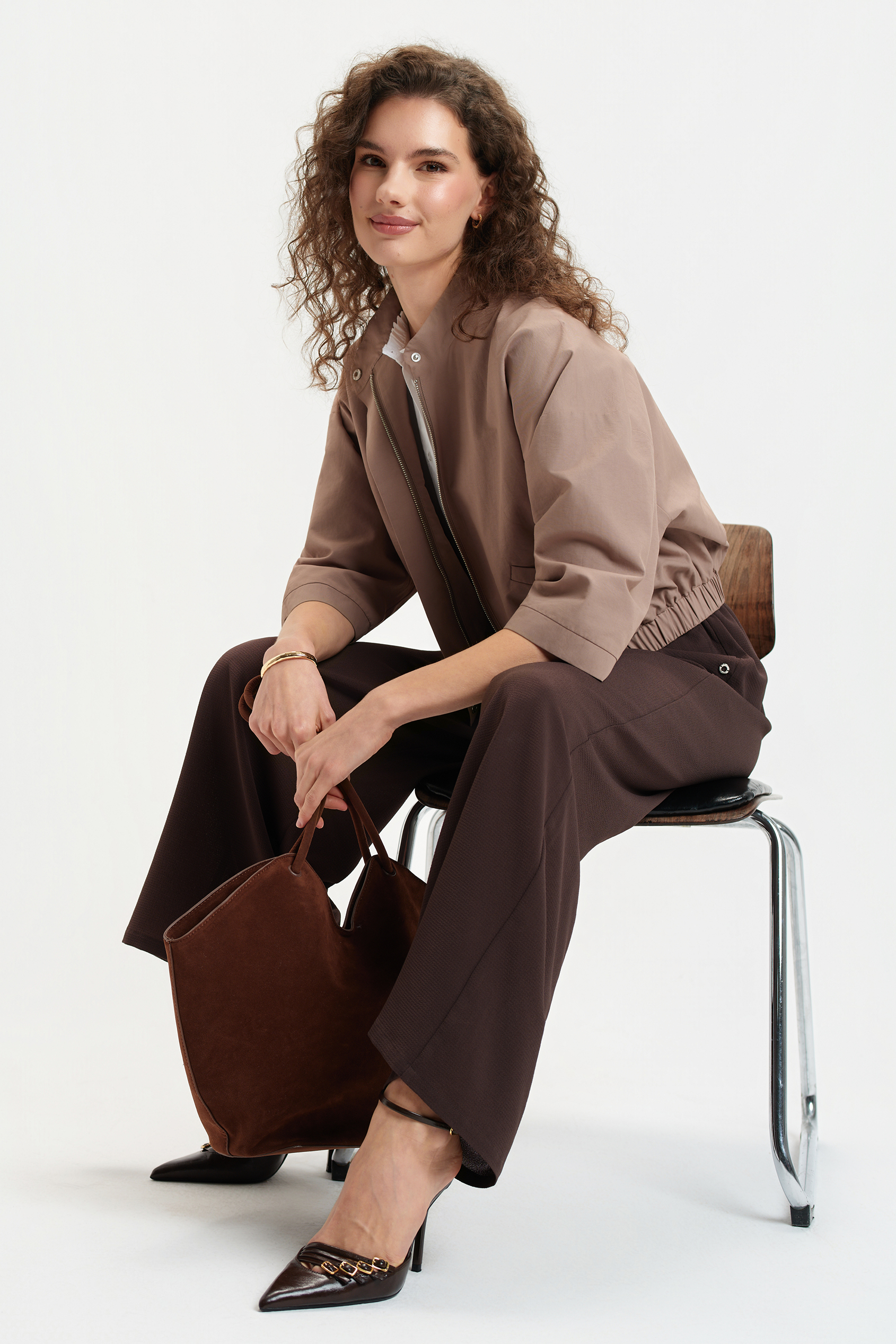 Kurtka bomberka w odcieniu coffee