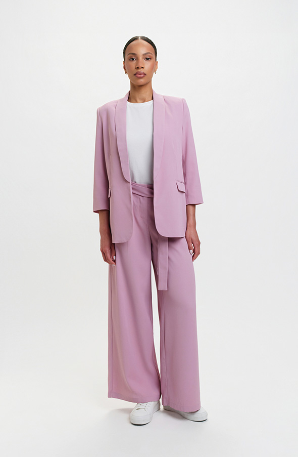 Żakiet z szalowym kołnierzem róż