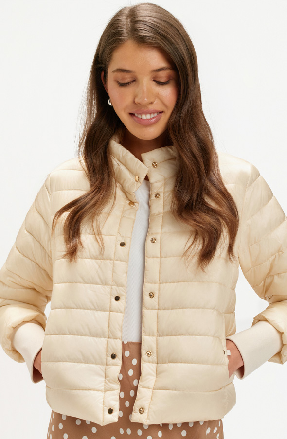 Kremowa kurtka z pikowaniem