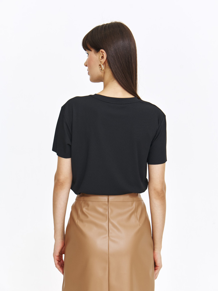 Basicowy czarny t-shirt Basicowy czarny t-shirt
