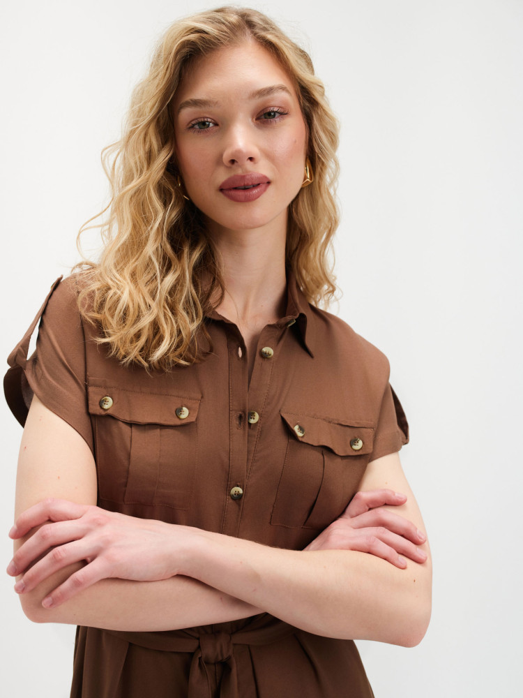 Beżowa szmizjerka z krótkim rękawem 