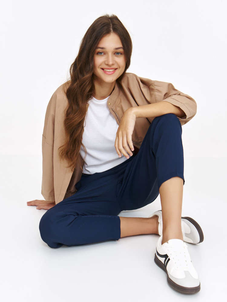 Biały podkoszulek z wiskozą Biały podkoszulek z wiskozą