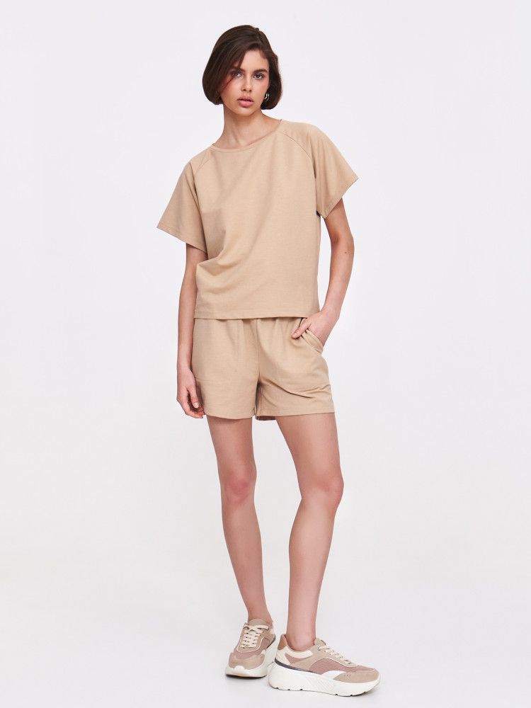 Beżowa bluza nierozpinana 