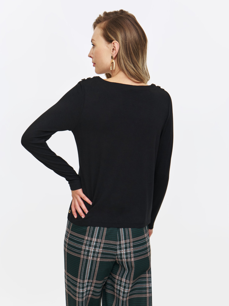 Czarna bluzka z długim rękawem i guzikami na ramionach