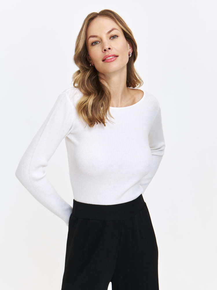 Biała bluzka z prążkowanej dzianiny Biała bluzka z prążkowanej dzianiny