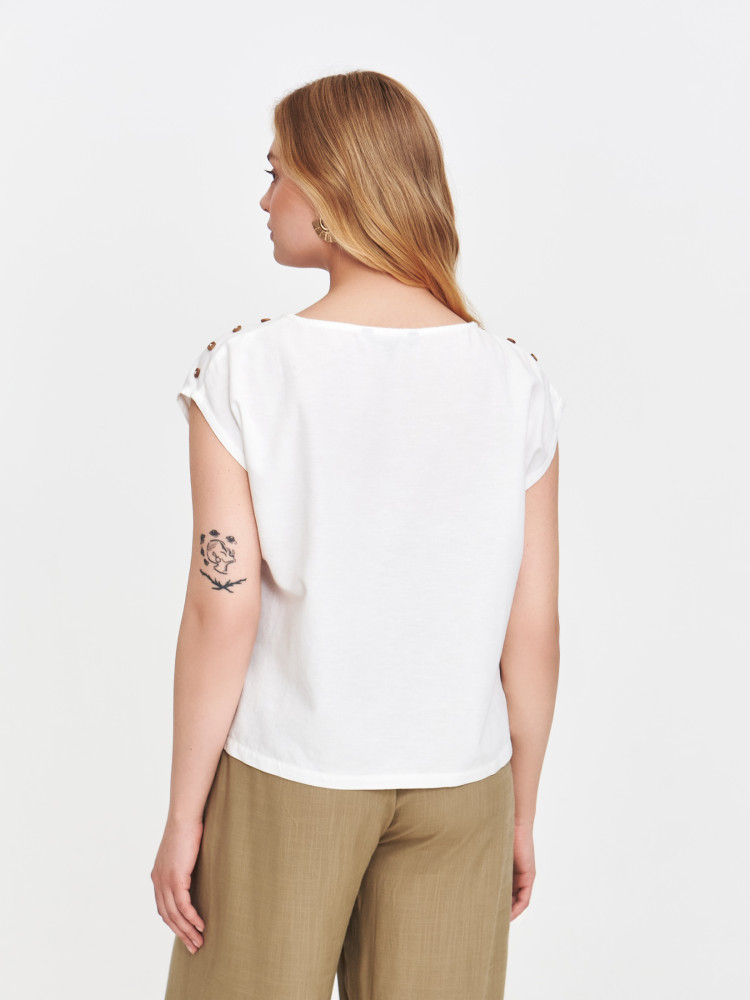 Zwiewna bluzka z ozdobnymi guzikami 