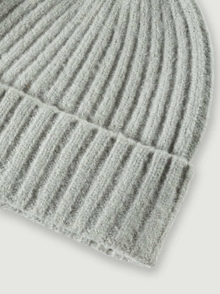 Czapka damska w gruby prążek 