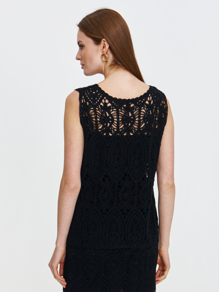 Czarna ażurowa bluzka