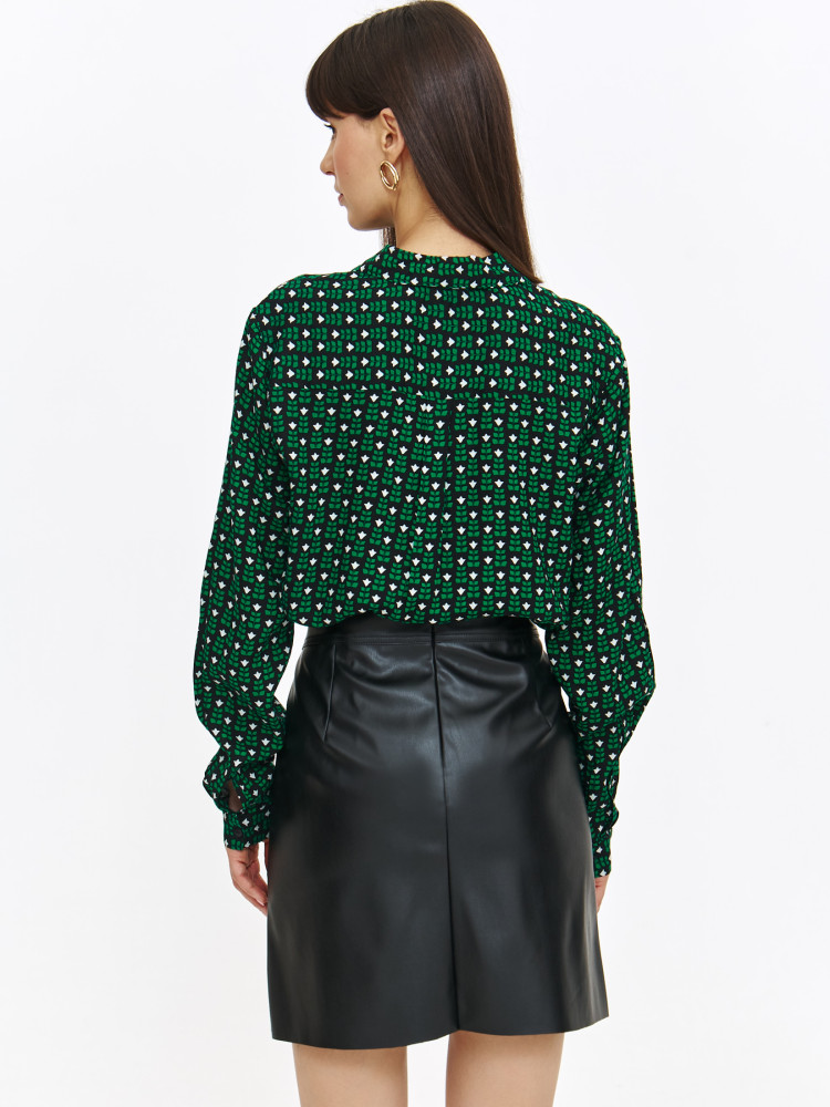 Czarna koszula z zielonym nadrukiem Czarna koszula z zielonym nadrukiem