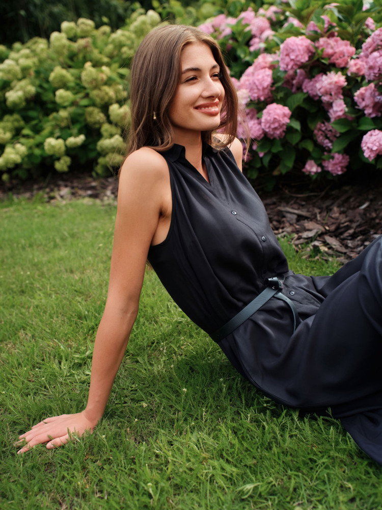 Czarna szmizjerka z tkaninowym paskiem 