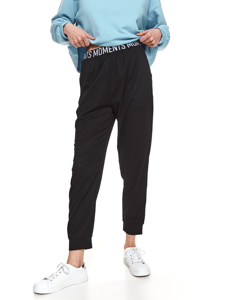 Spodnie dresowe z gumą w pasie