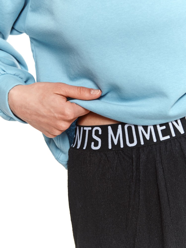 Spodnie dresowe z gumą w pasie