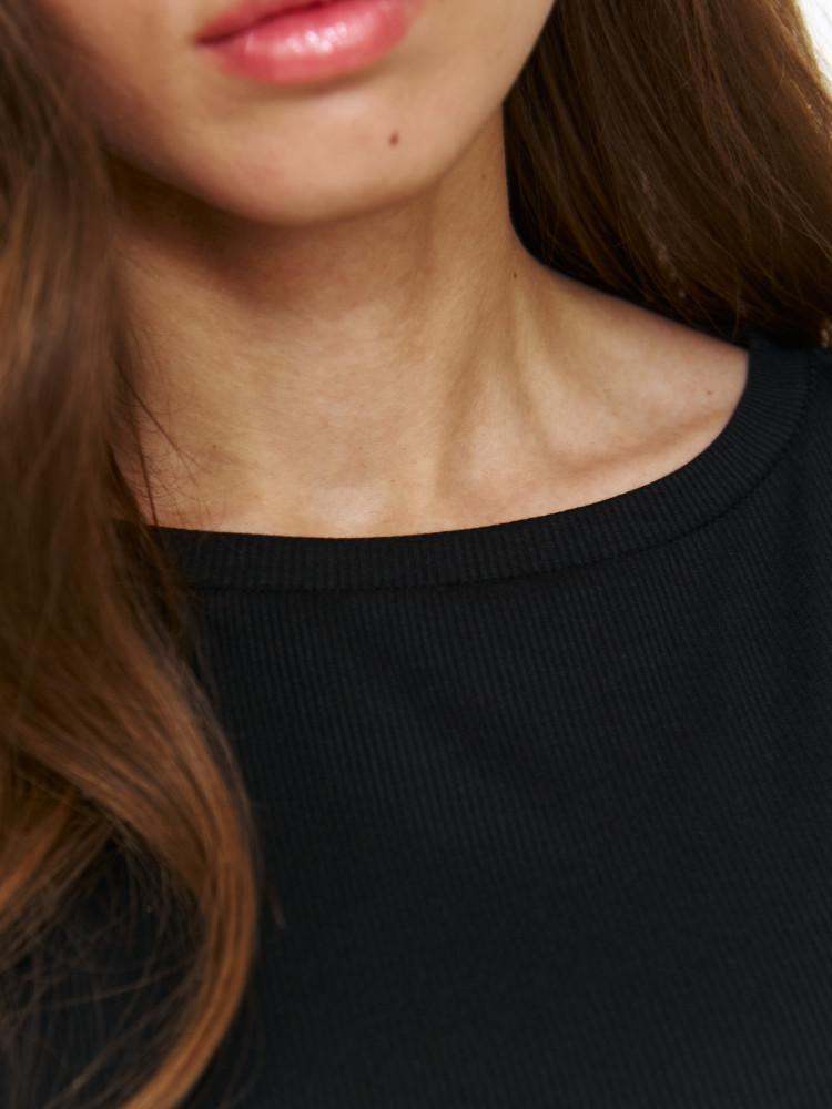 Dzianinowy top z krótkim rękawem 