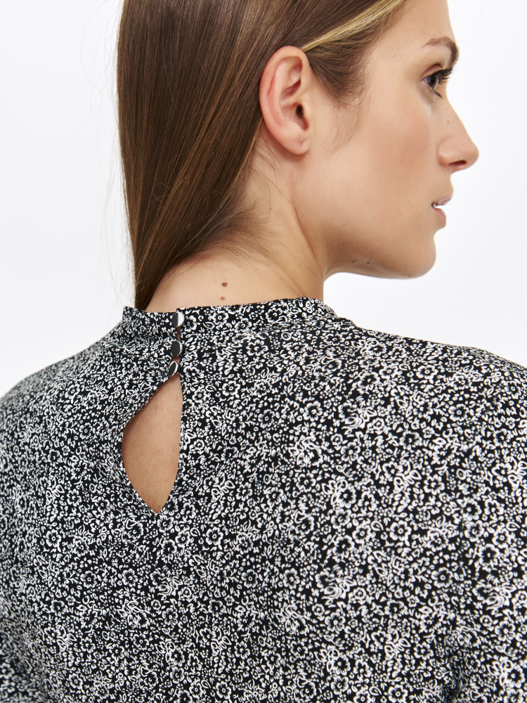 Golf damski z zapięciem 