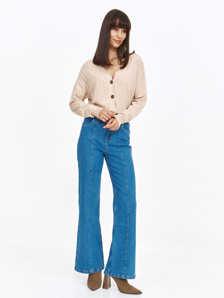 Jasnobeżowy sweter typu kardigan