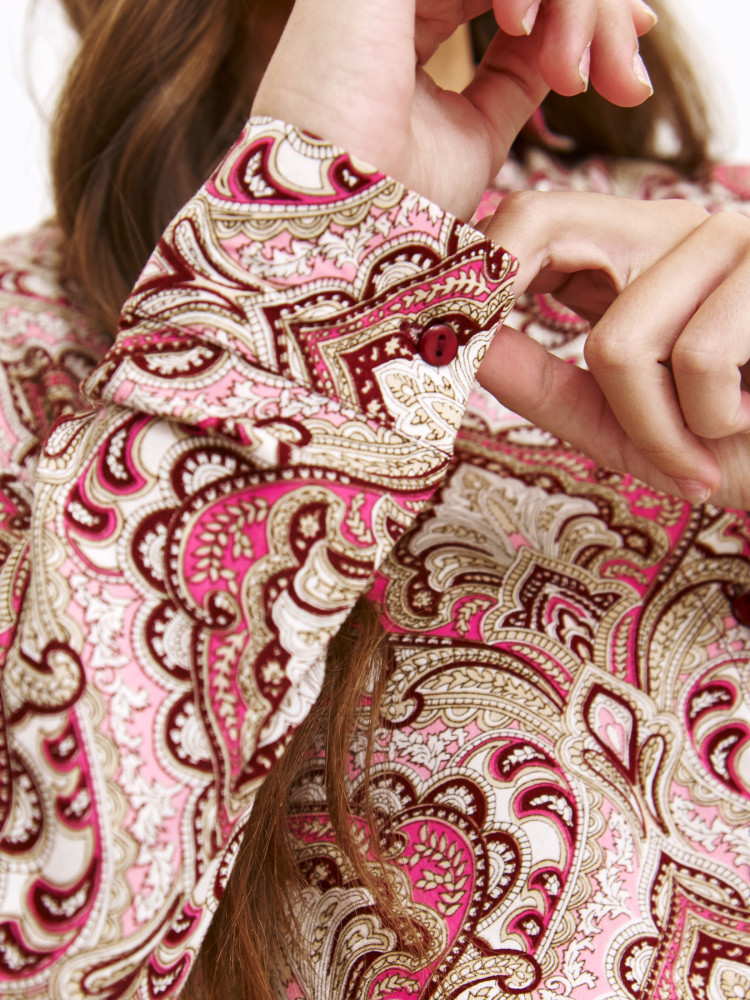 Koszula w różowe wzory