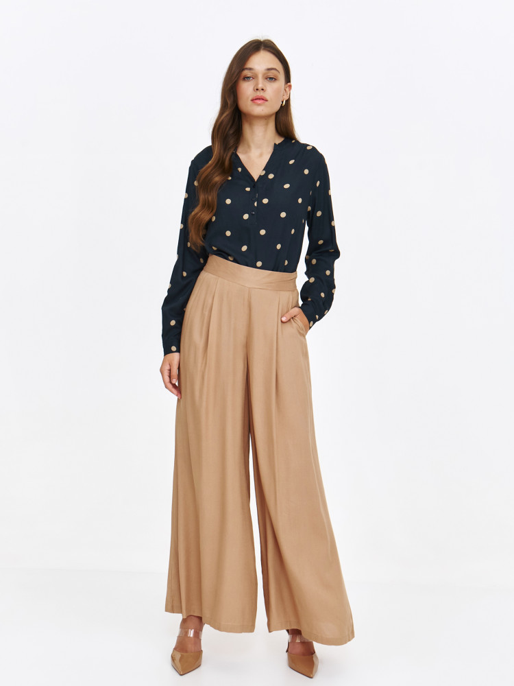 Koszulowa bluzka granatowa w grochy