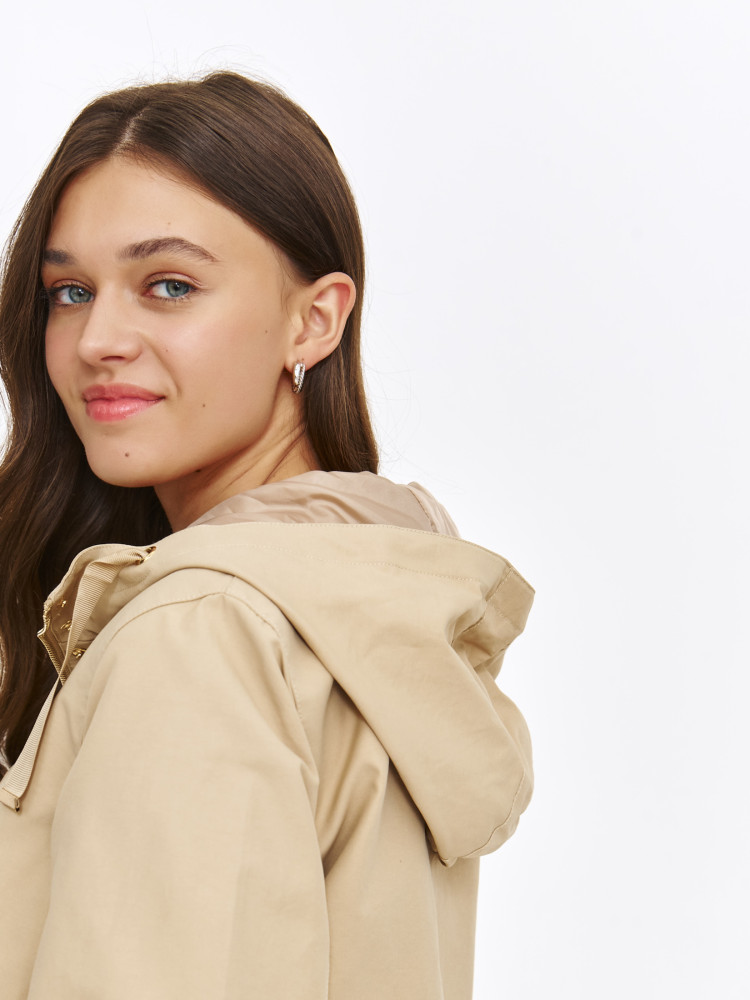 Kurtka typu parka z ozdobnym wiązaniem Kurtka typu parka z ozdobnym wiązaniem