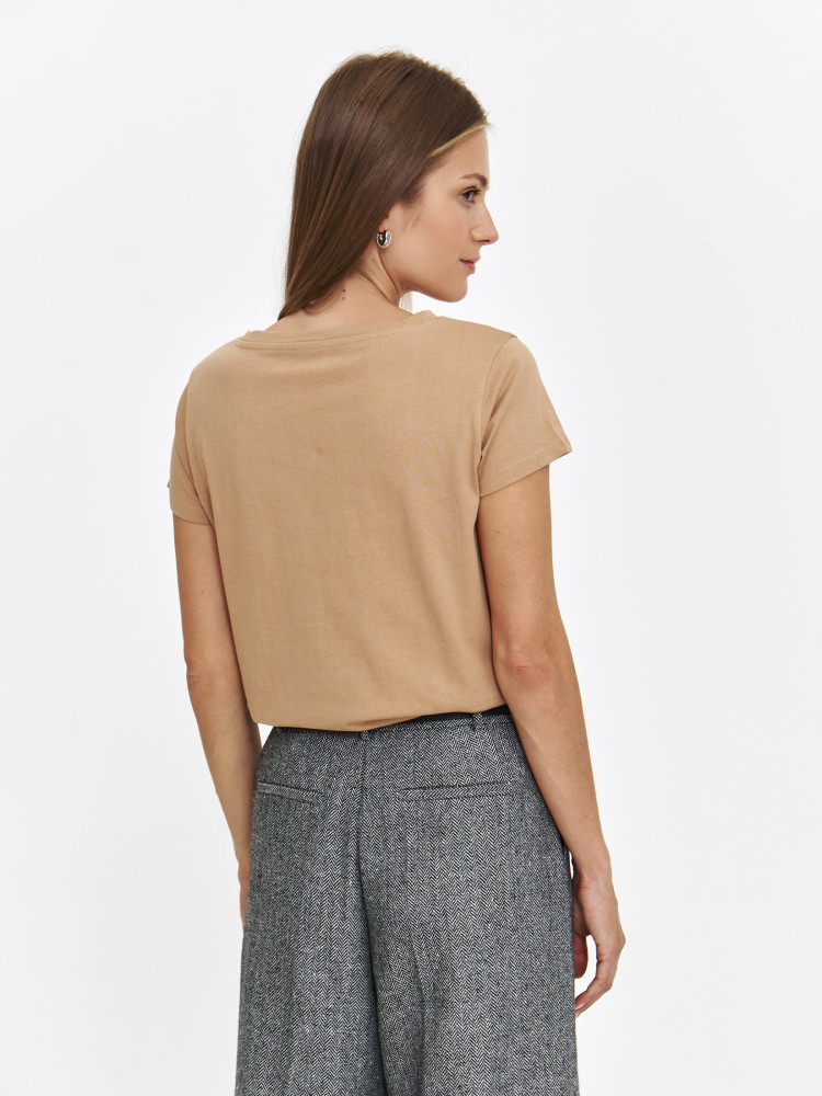 Beżowy T-shirt z nadrukiem 