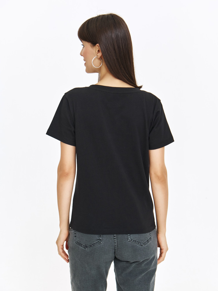 Czarny top z grafiką